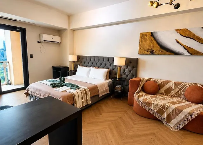 Luxury Venice Balcony Netflix * Manila
