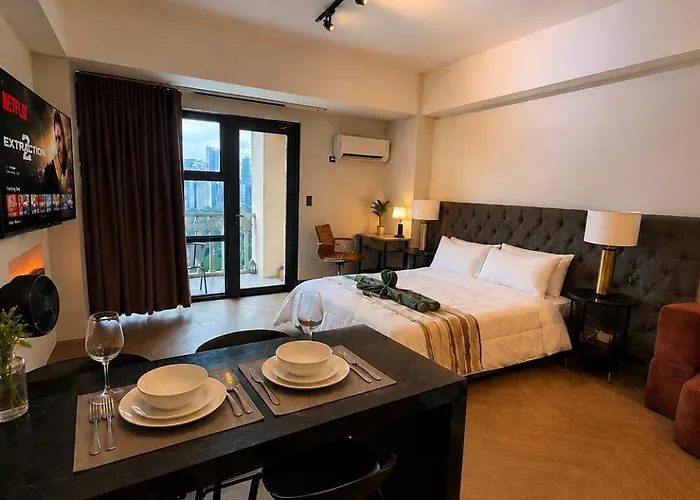 Luxury Venice Balcony Netflix Apartment *