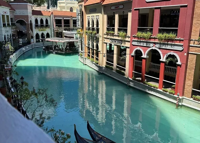 Apartment Luxury Venice Balcony Netflix