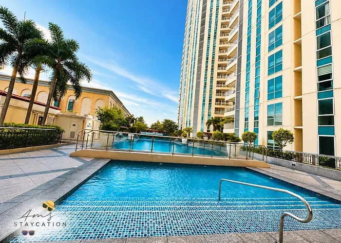 Apartment Luxury Venice Balcony Netflix Manila